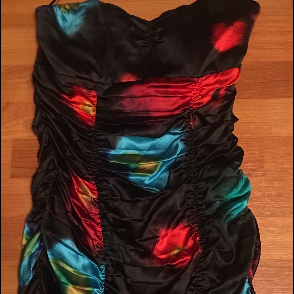 Form Fitting Strapless Mini Absolutely Adorbs - image 1